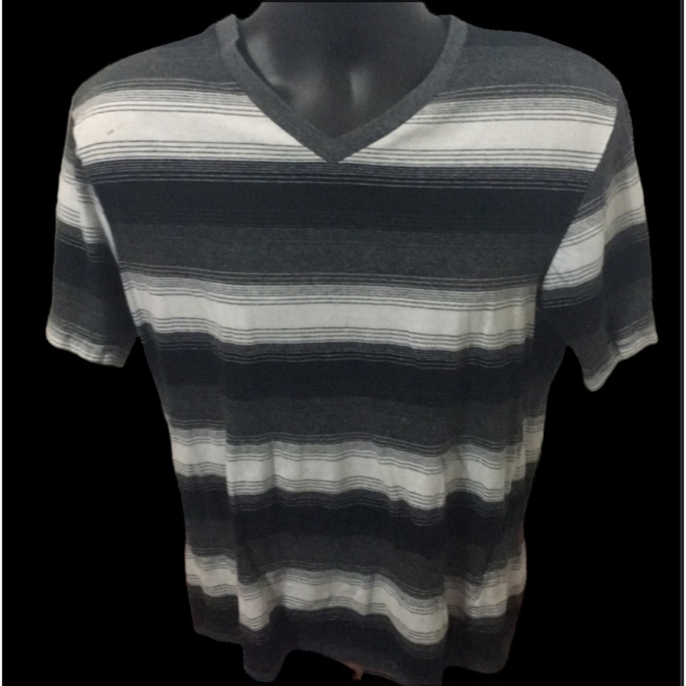 V neck T-Shirt size Medium in good condition